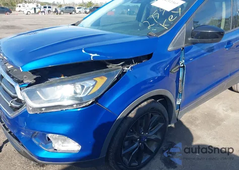 2018 Ford Escape Se z USA, uszkodzony, nr VIN 1FMCU0GD4JUC27532